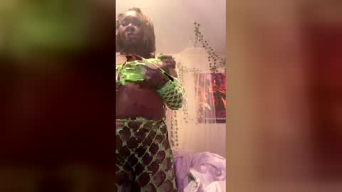 hawtchoc37 online show from 12.15.25