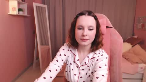 Snapshot of haya_harareet chatting on 02.06.26 Mia online show from 02.06.26