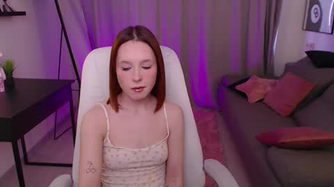 Snapshot of haya_harareet chatting on 02.23.26 Mia online show from 02.23.26