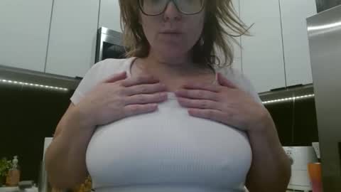 Hazel online show from 05.12.26