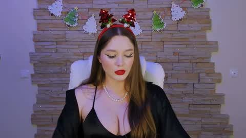 Hazel online show from 12.09.24