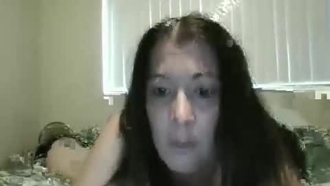 Snapshot of hazelbasil32728 chatting on 10.06.25 hazelbasil32728 online show from 10.06.25