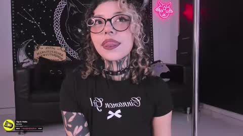 Snapshot of hazellwitch chatting on 10.20.25 Hazell Witch online show from 10.20.25