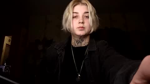 Snapshot of heatmist01 chatting on 10.13.25 Nina online show from 10.13.25