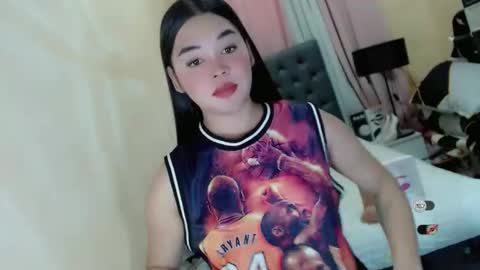 Snapshot of heatmusex_ chatting on 05.18.26 Kylene3 online show from 05.18.26