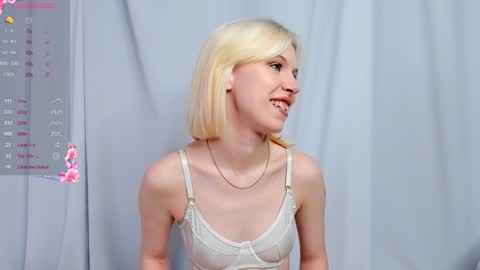 Our names are Anette and Alice online show from 12.25.24