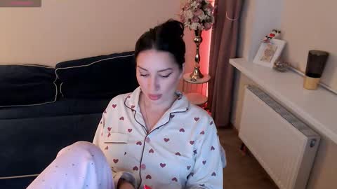 Heaven girl online show from 09.25.25