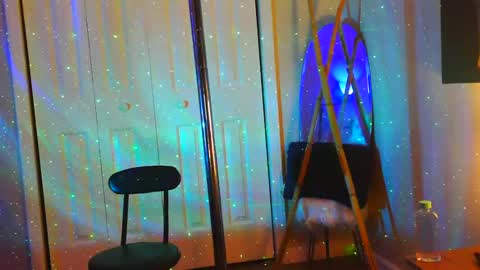 Heavenllyy online show from 10.13.25