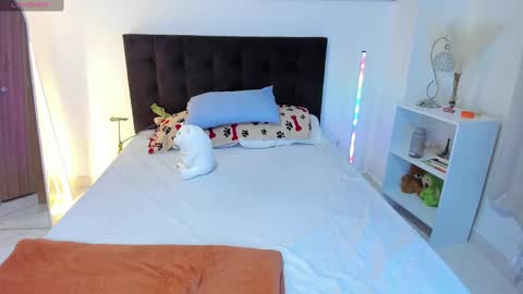 Amandabelk online show from 01.01.25
