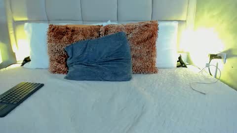 Keira Hecate online show from 01.31.26