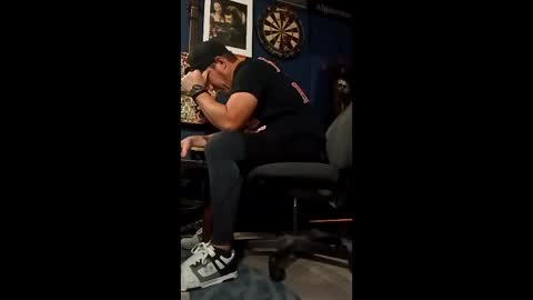 hecatoncheires187420 online show from 12.21.25