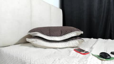  18 online show from 10.17.25