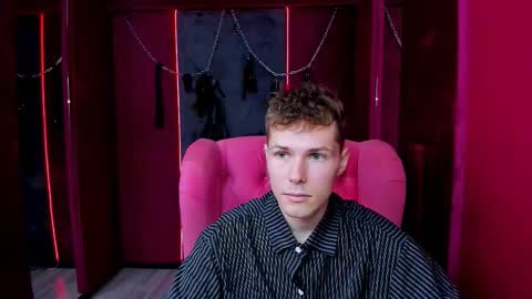 Snapshot of hector_spector chatting on 10.05.25 Hector online show from 10.05.25