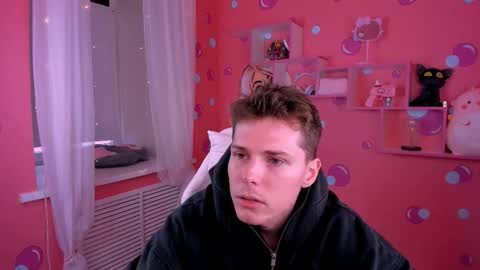 Snapshot of hector_spector chatting on 10.19.25 Hector online show from 10.19.25