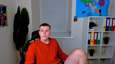 Snapshot of hector_spector chatting on 10.21.25 Hector online show from 10.21.25