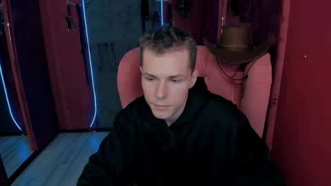 Snapshot of hector_spector chatting on 11.04.25 Hector online show from 11.04.25