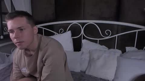 Snapshot of hector_spector chatting on 11.06.25 Hector online show from 11.06.25