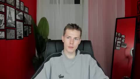 Snapshot of hector_spector chatting on 11.08.25 Hector online show from 11.08.25