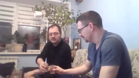 Snapshot of hedineko chatting on 04.25.26 hedineko online show from 04.25.26