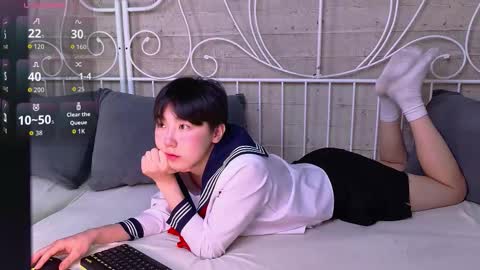 HEEJIN online show from 12.16.25