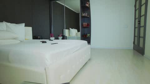 Snapshot of hefner_girl chatting on 12.26.24 Helen online show from 12.26.24