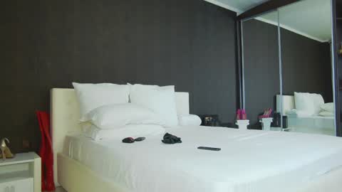 Snapshot of hefner_girl chatting on 01.03.25 Helen online show from 01.03.25