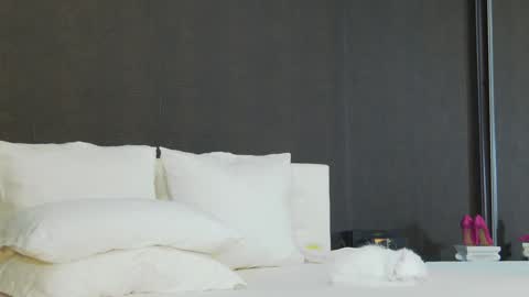 Snapshot of hefner_girl chatting on 01.19.25 Helen online show from 01.19.25