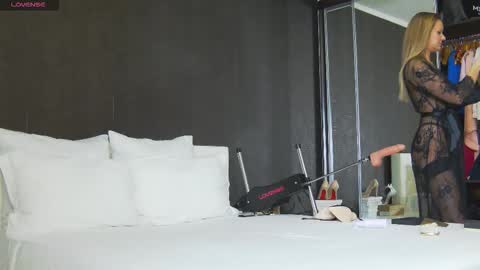 Helen online show from 01.14.26