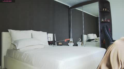 Helen online show from 03.20.26