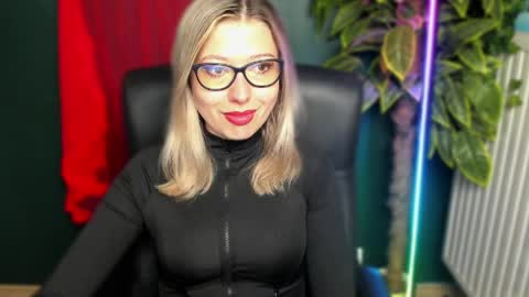 Snapshot of heidi_pleasure chatting on 06.02.26 Heidi online show from 06.02.26