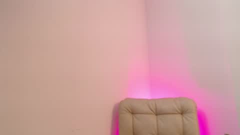 Snapshot of heidipalmer chatting on 06.13.26 Heidi Palmer online show from 06.13.26