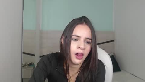 Heidy  online show from 12.23.24