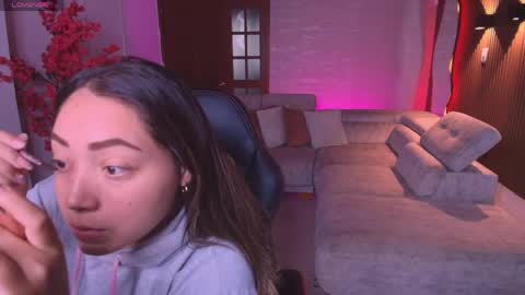 Heidy online show from 04.22.26