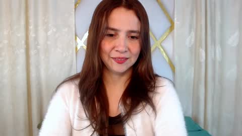 Snapshot of heidy_wells chatting on 01.11.25 Heidy online show from 01.11.25