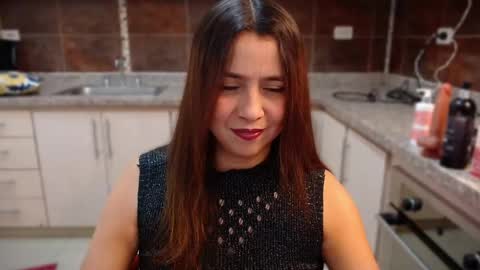 Snapshot of heidy_wells chatting on 09.29.25 Heidy online show from 09.29.25