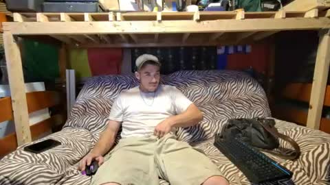 Snapshot of heisherrmann chatting on 07.18.26 xxScubaStevexx online show from 07.18.26