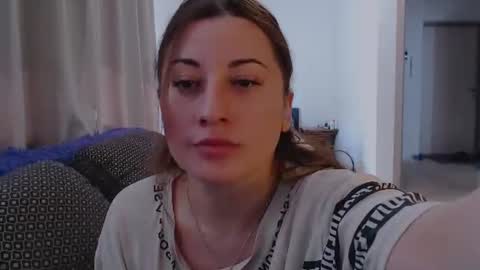 helen_adams_ online show from 07.13.26