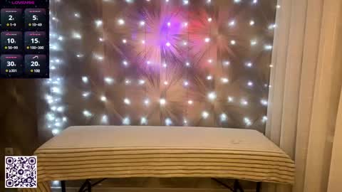 Snapshot of helen_bronce chatting on 12.10.24 Alice DollySmile and Avelina online show from 12.10.24