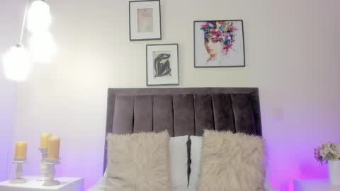 Helen  online show from 04.14.26