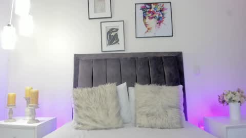 Helen  online show from 04.15.26