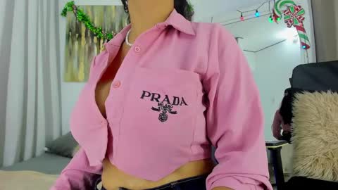 Snapshot of helena_santos01 chatting on 01.02.25 Helena Santos online show from 01.02.25