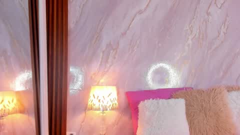 Snapshot of helena_santos01 chatting on 02.12.26 Helena Santos online show from 02.12.26