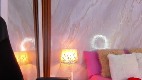 Snapshot of helena_santos01 chatting on 02.20.26 Helena Santos online show from 02.20.26