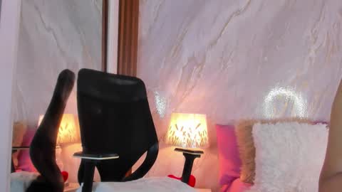 Snapshot of helena_santos01 chatting on 02.26.26 Helena Santos online show from 02.26.26