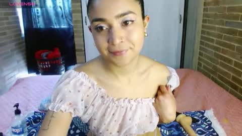 Snapshot of helenacyruss666 chatting on 10.15.25 Only 18 cyrus online show from 10.15.25