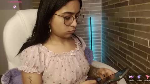 Snapshot of helenacyruss666 chatting on 02.12.26 Only 18 cyrus online show from 02.12.26