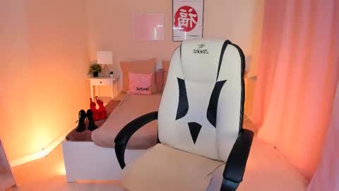 Helena online show from 10.18.25