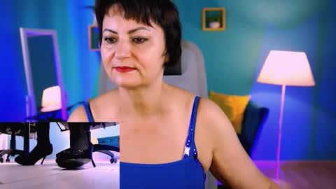 Snapshot of helenbeler chatting on 11.15.25 helenbeler online show from 11.15.25