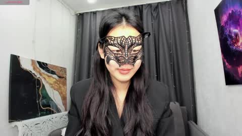 Hi I am Helen online show from 04.18.26