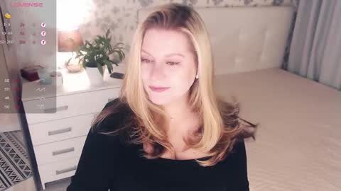 Snapshot of helenbonham chatting on 03.03.25 Helena Bonham online show from 03.03.25